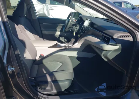 2024 Toyota Camry Le z USA, uszkodzony, nr VIN 4T1C11AK4RU852885